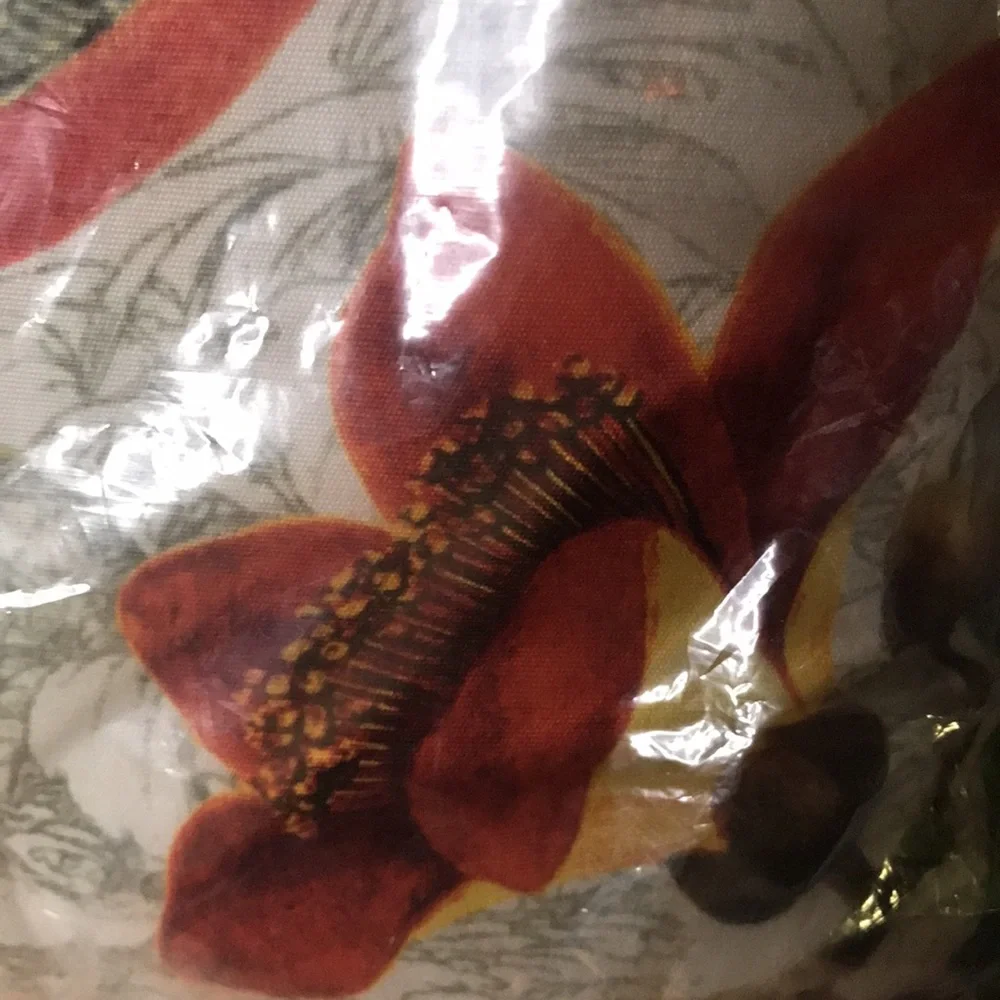 Pottery Barn Alaina Bird Large 20x20 Indoor/Outdoor Pillow with Florals … - Picture 9 of 15